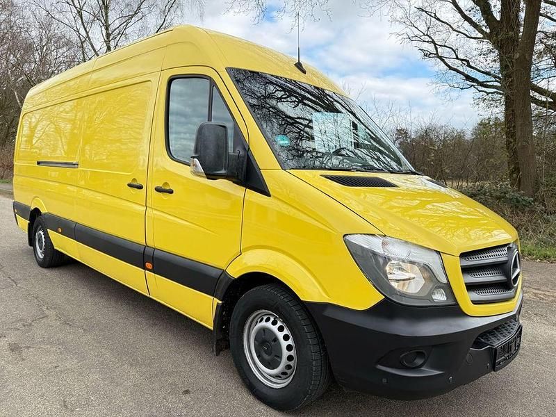 Gebraucht Mercedes Sprinter 163 PS (119 kW) 2018 Gelb Van