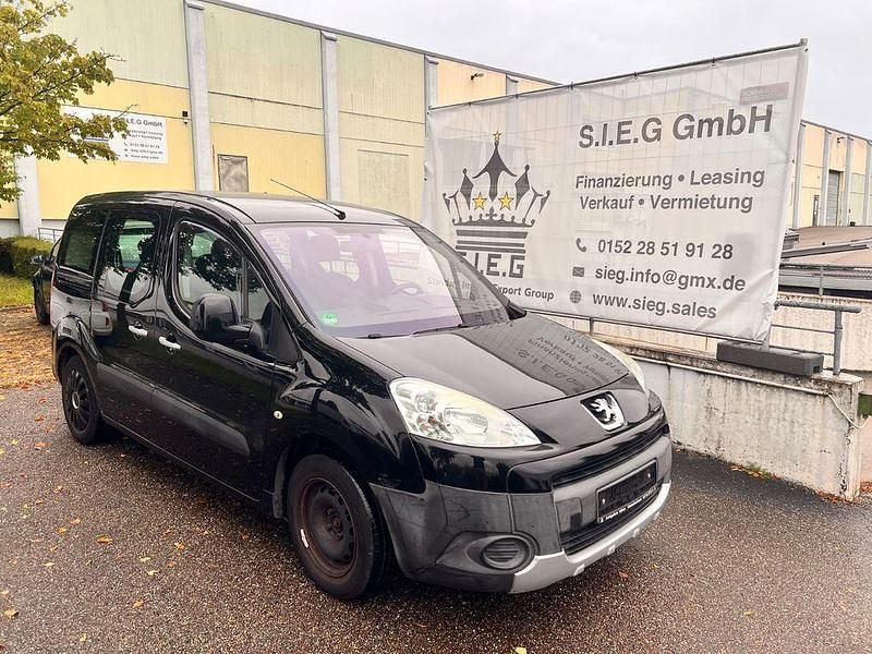 Schwarz Gebraucht 2009 Peugeot Partner Tepee Family Van / Kleinbus | 3.790 € (Guter Preis) - Bild 1/4