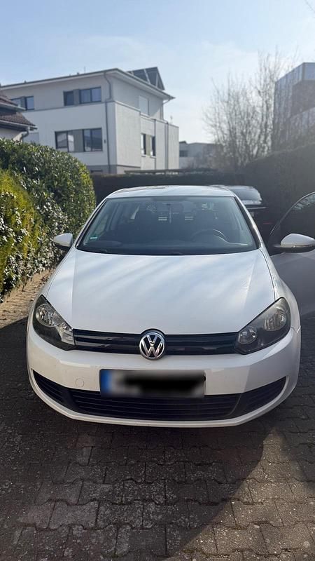Gebraucht VW Golf VI 80 PS (58 kW) 2009 Weiß Kleinwagen