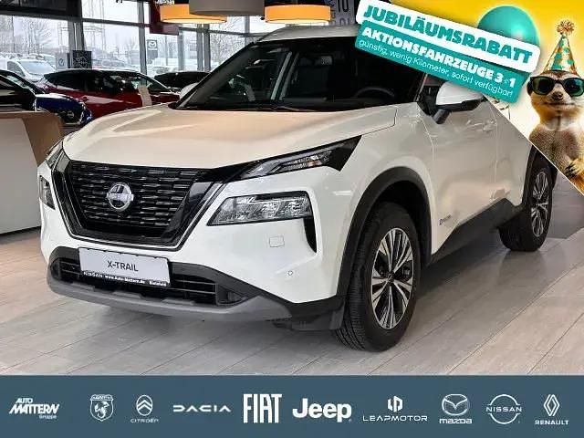 Brilliant white (m) Neu 2025 Nissan X-Trail N-Connecta SUV | 37.990 € - Bild 1/4
