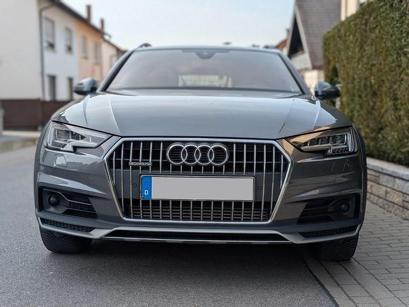 Gebraucht Audi A4 Allroad Ambiente 245 PS (180 kW) 2019 Grau Kombi