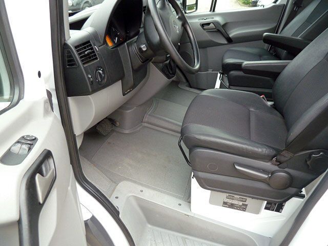 Gebraucht Mercedes Sprinter 150 PS (110 kW) 2011 Weiß Van