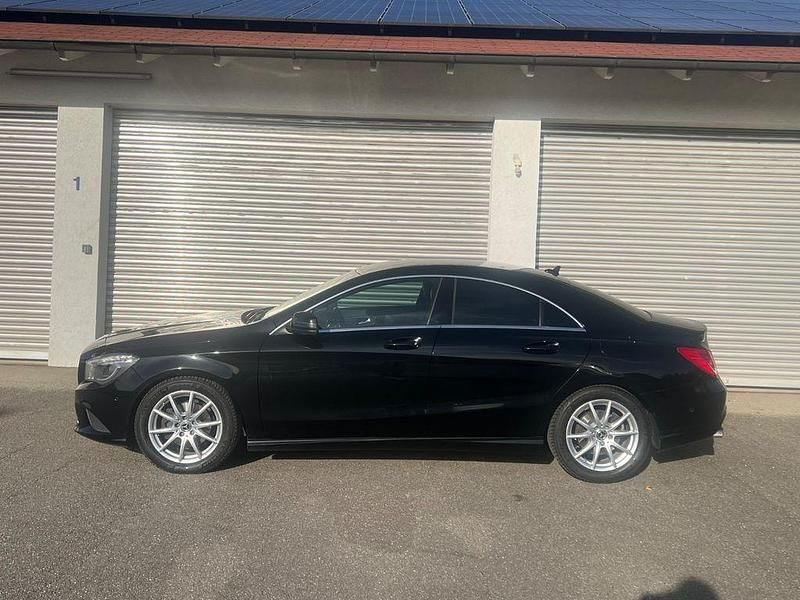 Gebraucht Mercedes CLA200 136 PS (100 kW) 2014 Schwarz Limousine