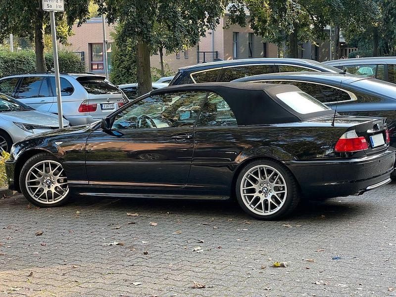 Gebraucht BMW 320 Cabriolet Sport Line 170 PS (125 kW) 2005 Schwarz Cabrio
