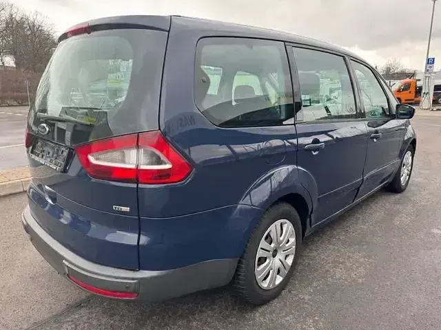 Gebraucht Ford Galaxy Trend 225 PS (165 kW) 2009 Blau Van / Kleinbus