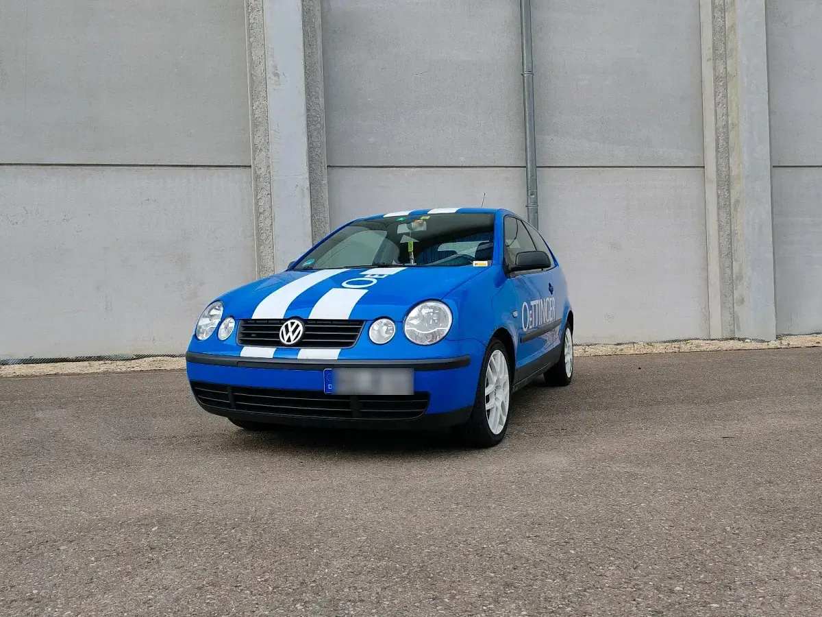 Gebraucht VW Polo 64 PS (47 kW) 2002 Blau Kleinwagen