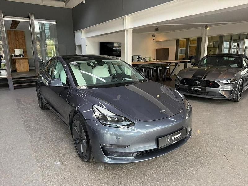 Second-hand Tesla Model 3 366 kW (498 CP) 2023 Gri Berlinǎ