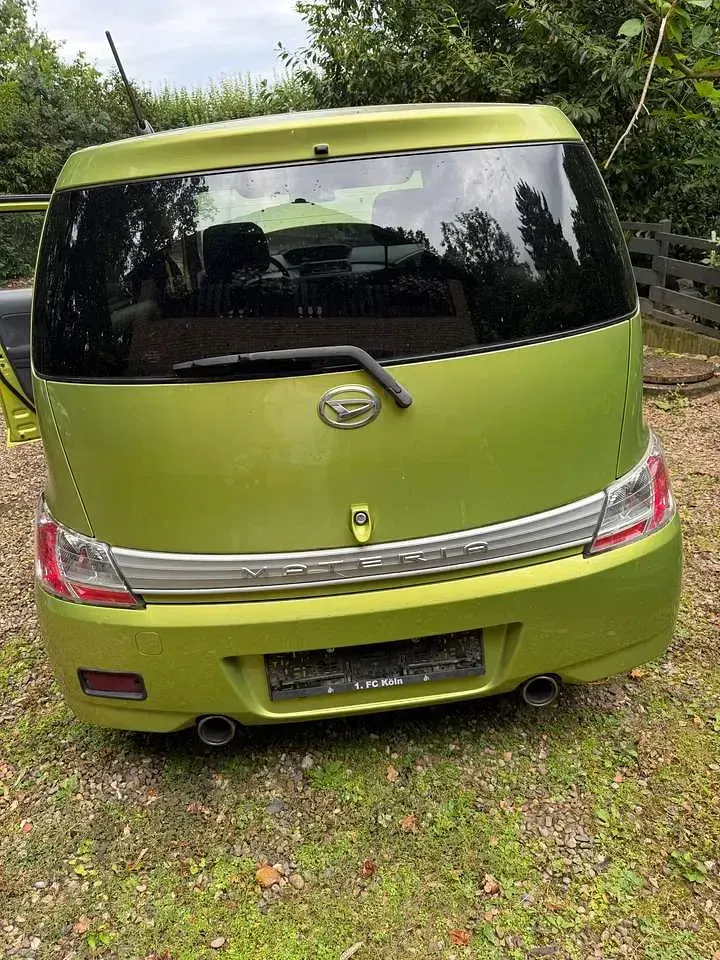 Gebraucht Daihatsu Materia 91 PS (66 kW) 2008 Grün Van / Kleinbus