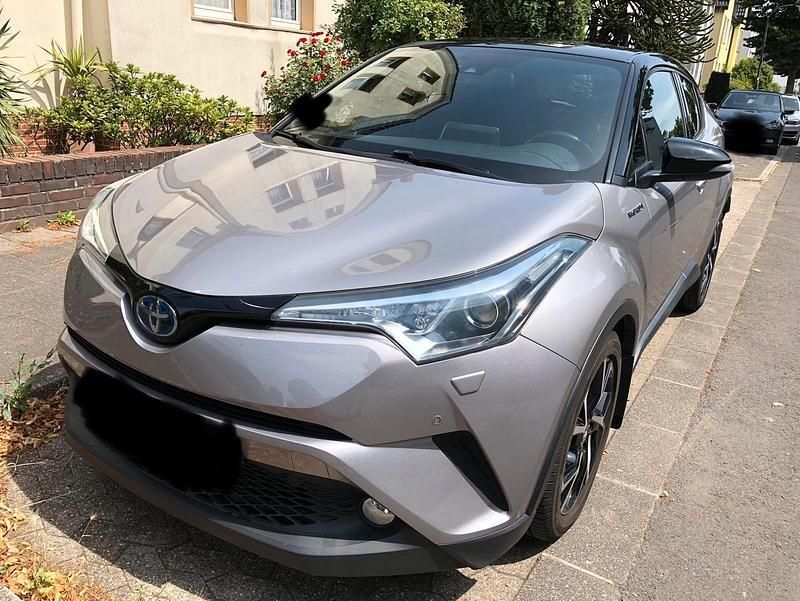 Grau Gebraucht 2020 Toyota C-HR SUV | 16.500 € (Superpreis) - Bild 1/4