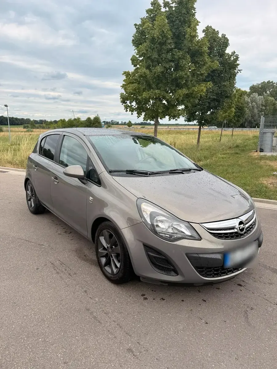 Gebraucht Opel Corsa 87 PS (63 kW) 2014 Andere farben Kleinwagen