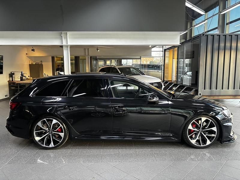 Gebraucht Audi RS4 Ambiente 450 PS (330 kW) 2019 Schwarz metallic Kombi