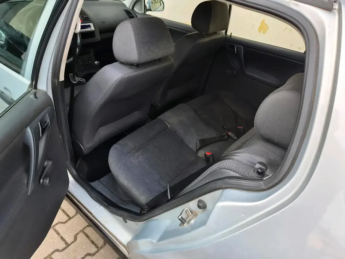 Usata VW Polo 50 CV (36 kW) 2000 Grigio Berlina