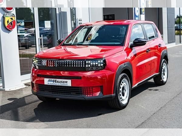 Rot (passione rot) Gebraucht 2025 Fiat Grande Panda Red Kleinwagen | 22.740 € (Guter Preis) - Bild 1/4
