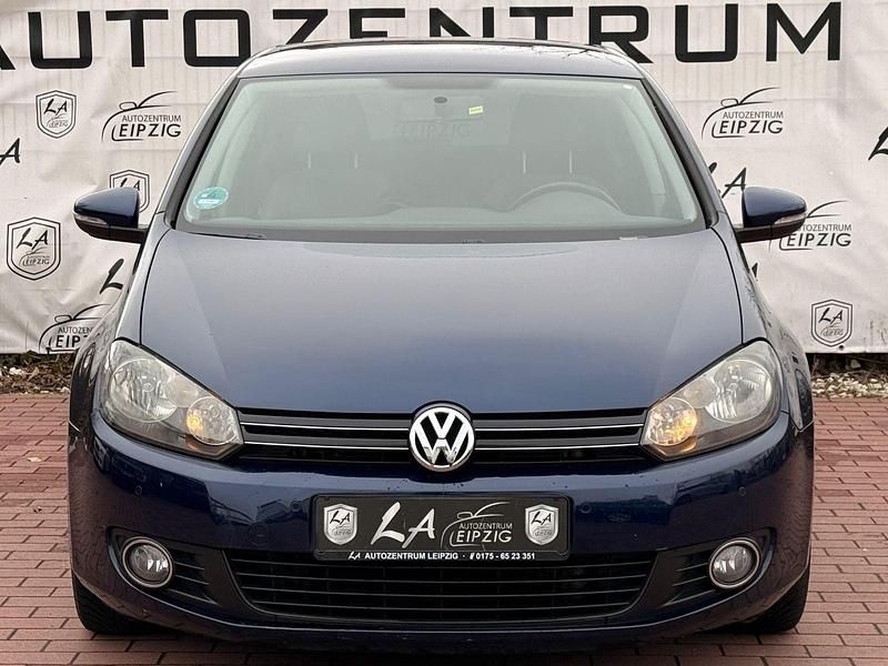 Gebraucht VW Golf VI Comfortline 105 PS (77 kW) 2010 Blau Kleinwagen