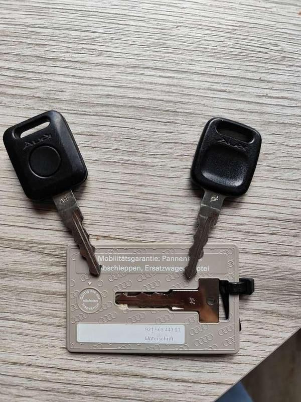 Gebraucht Audi 80 150 PS (110 kW) 1992 Rot Limousine