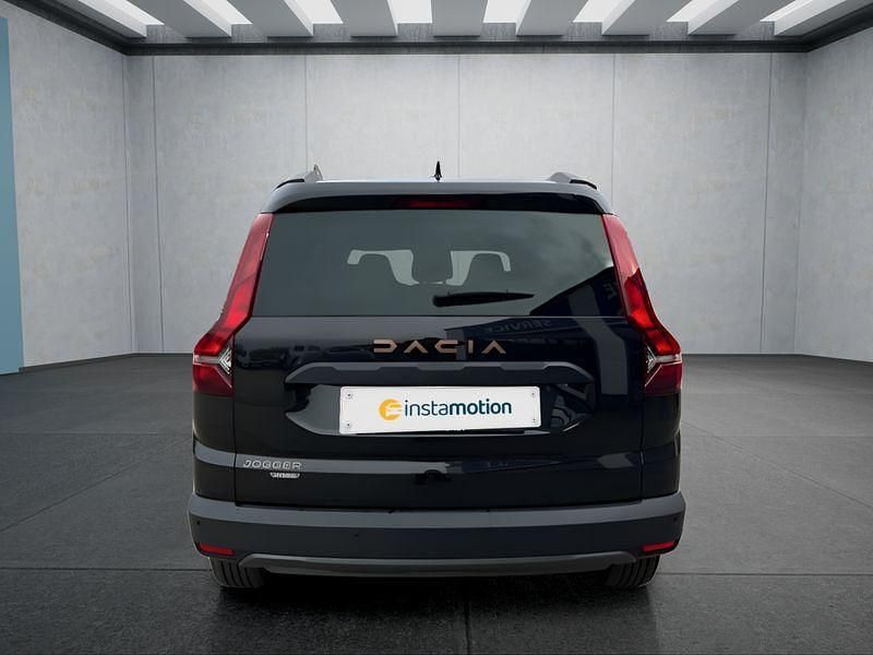 Neu Dacia Jogger 141 PS (103 kW) 2025 Schwarz Van / Kleinbus