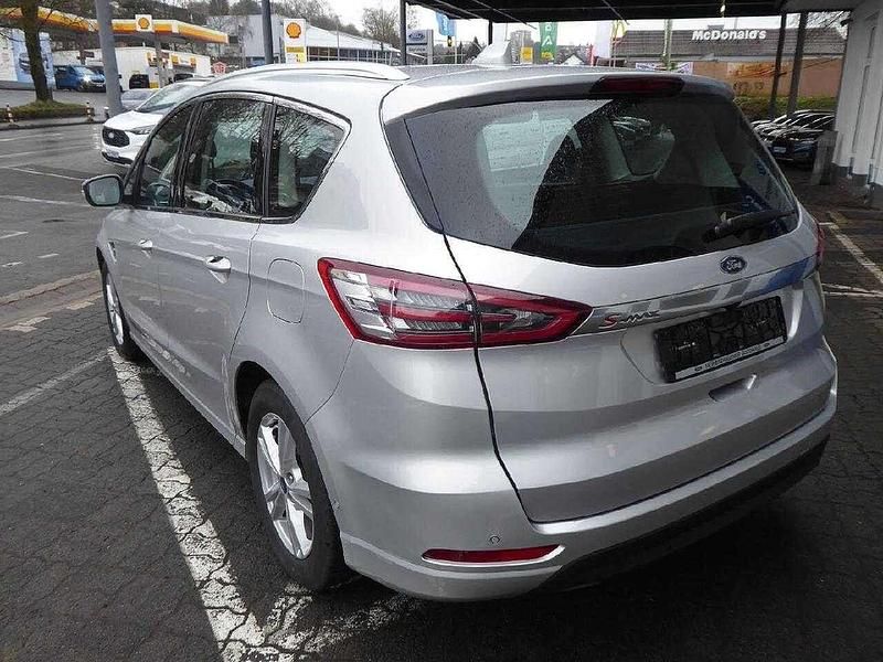 Gebraucht Ford S-MAX Titanium 150 PS (110 kW) 2022 Silber Van / Kleinbus