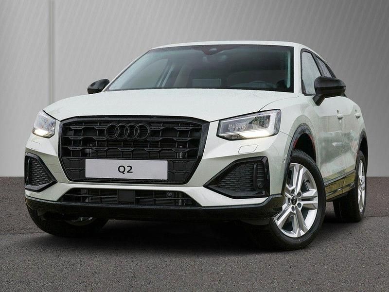 Neu Audi Q2 Advanced Plus 150 PS (110 kW) 2025 Tausilber metallic SUV