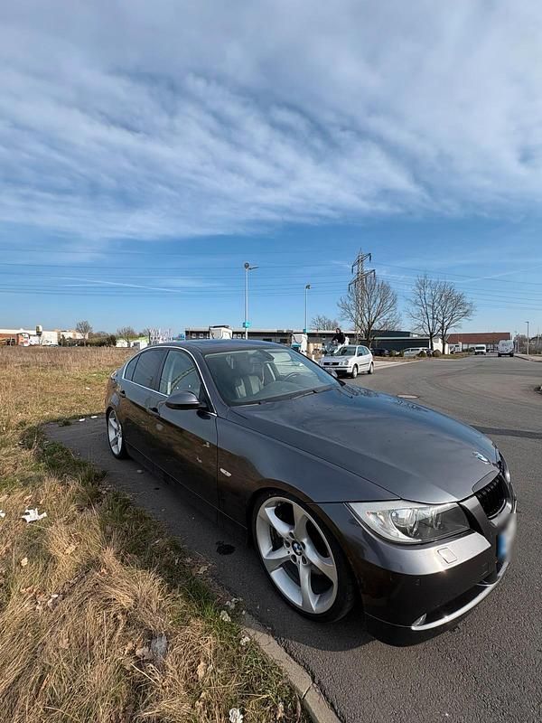 Second-hand BMW 325 197 CP (144 kW) 2007 Gri Berlinǎ