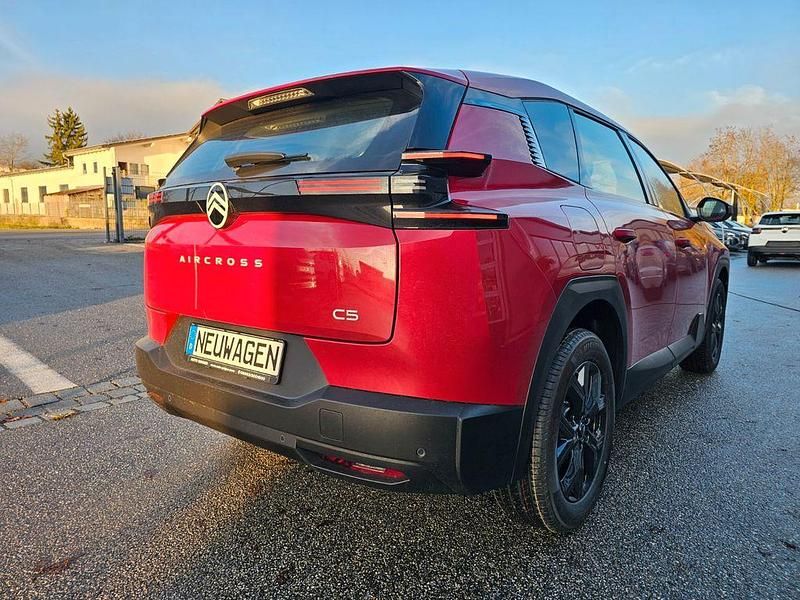 Neu Citroën C5 145 PS (106 kW) 2026 Rot SUV