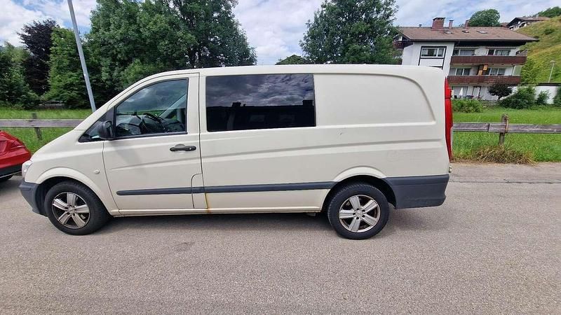 Gebraucht Mercedes Vito 163 PS (119 kW) 2011 Grau Van