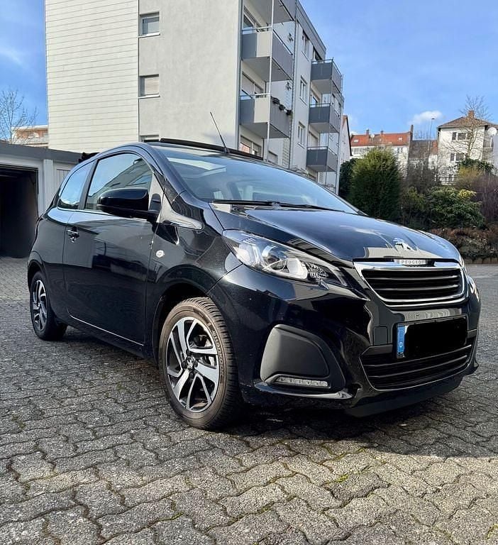 Gebraucht Peugeot 108 Active 69 PS (50 kW) 2015 Schwarz Kleinwagen