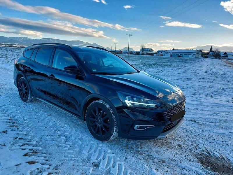 Gebraucht Ford Focus Active 150 PS (110 kW) 2020 Schwarz Kombi