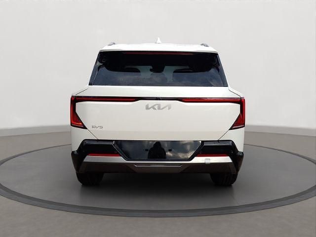 Neu Kia EV5 Earth 160 kW (218 PS) 2026 Weiß SUV