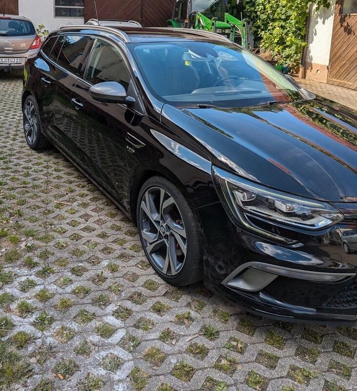 Schwarz Gebraucht 2017 Renault Mégane GrandTour GT Kombi | 13.900 € (Fairer Preis) - Bild 1/4