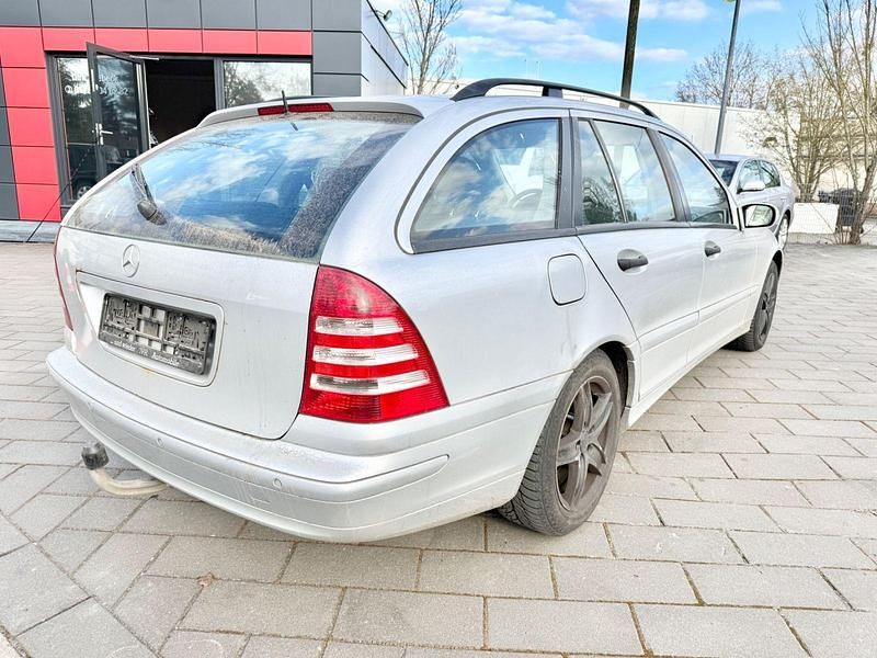 Gebraucht Mercedes C220 150 PS (110 kW) 2007 Silber Kombi