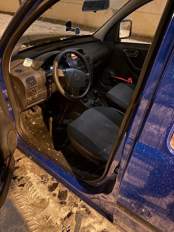 Usata Opel Combo 90 CV (66 kW) 2006 Blu Monovolume