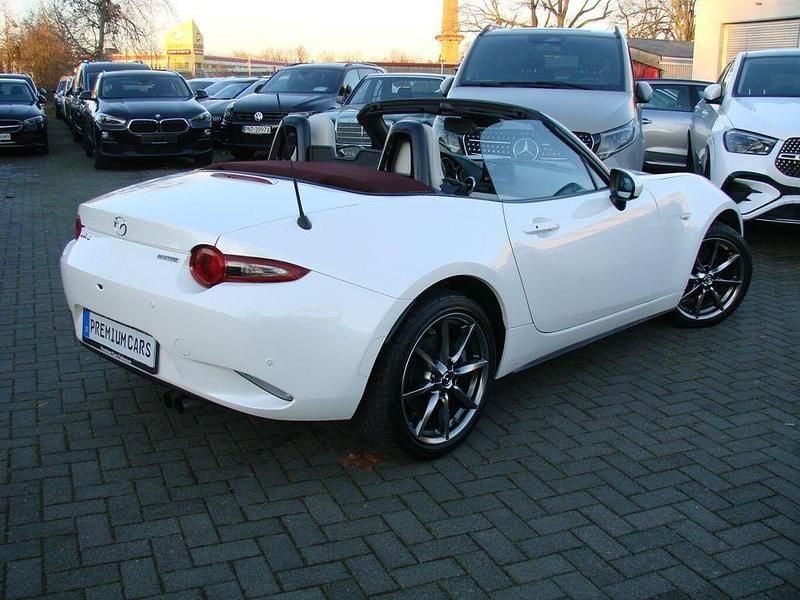 Gebraucht Mazda MX5 Ad'Vantage 184 PS (135 kW) 2022 Snowflake white pearl Cabrio