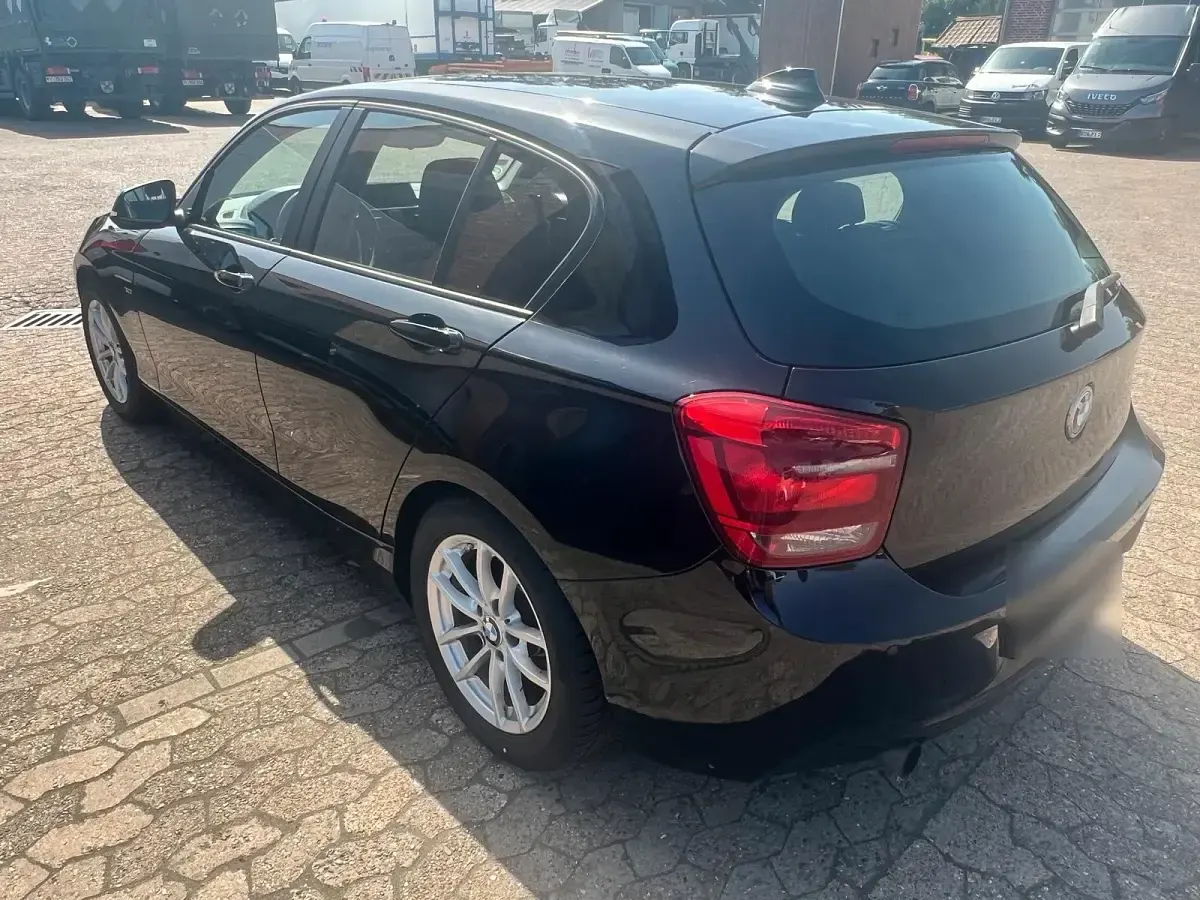 Gebraucht BMW 116 Sport Line 136 PS (100 kW) 2012 Schwarz Kleinwagen