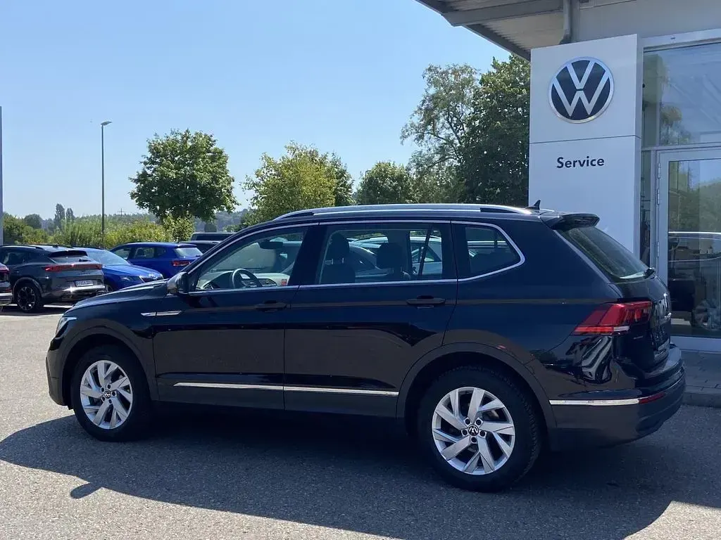 Gebraucht VW Tiguan Life 150 PS (110 kW) 2025 Schwarz SUV