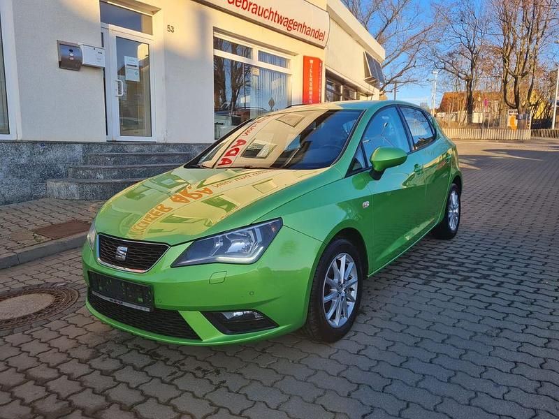Grün Gebraucht 2016 Seat Ibiza Style Limousine | 6.799 € (Fairer Preis) - Bild 1/4