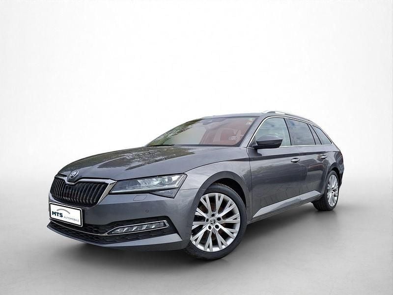 Grau Gebraucht 2022 Skoda Superb Premium Edition Kombi | 24.750 € (Fairer Preis) - Bild 1/4