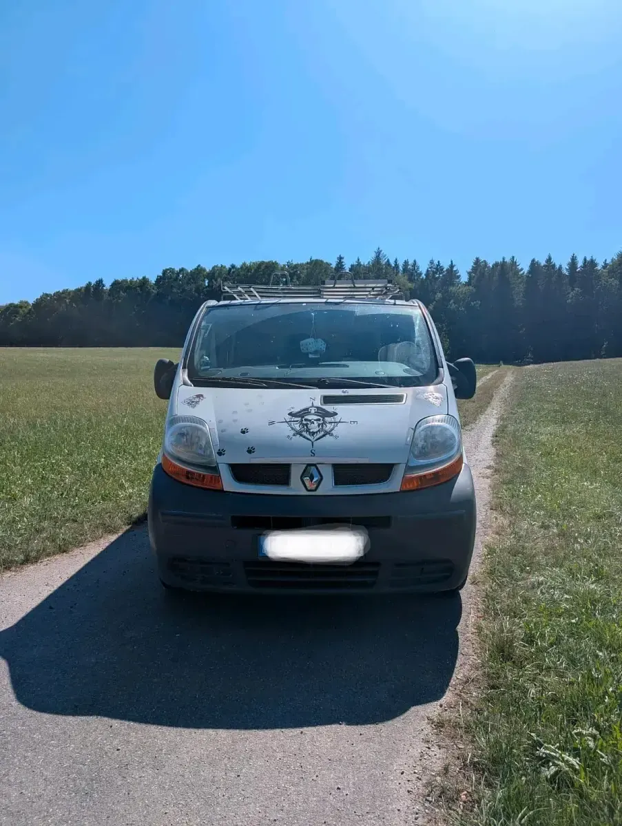 Gebraucht Renault Trafic 82 PS (60 kW) 2005 Weiß Van / Kleinbus