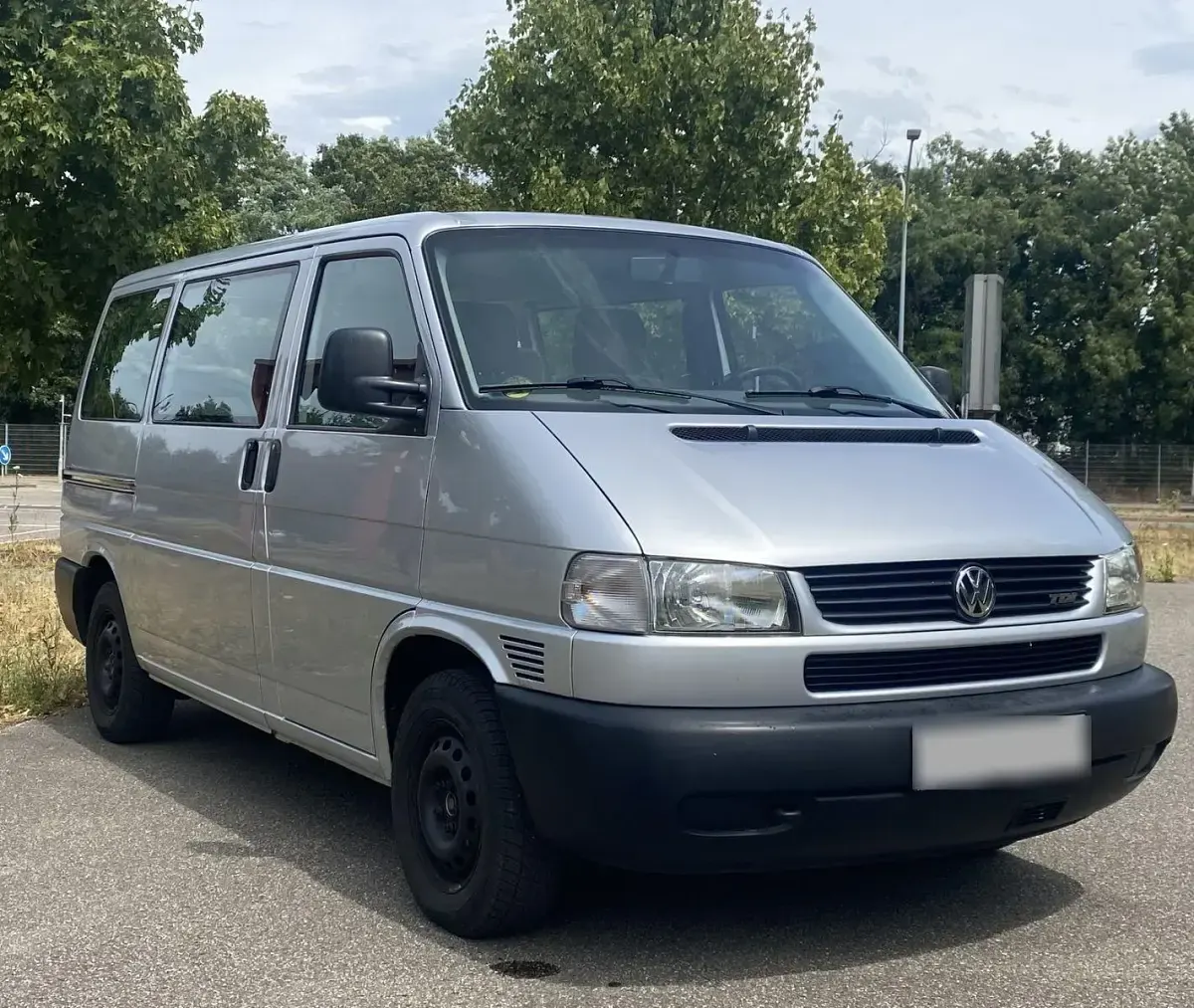 Gebraucht VW T4 102 PS (75 kW) 2001 Silber Van
