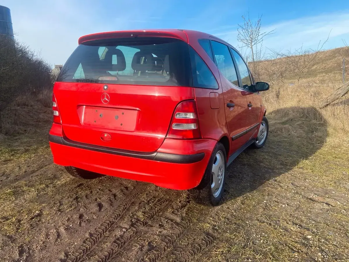 Gebraucht Mercedes A140 82 PS (60 kW) 2001 Rot Kleinwagen