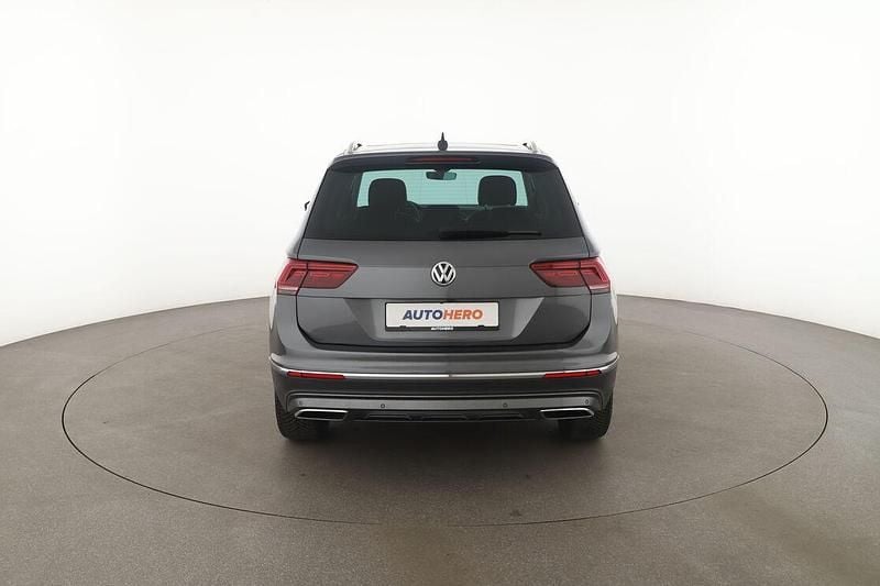 Gebraucht VW Tiguan Highline 239 PS (175 kW) 2020 Grau SUV
