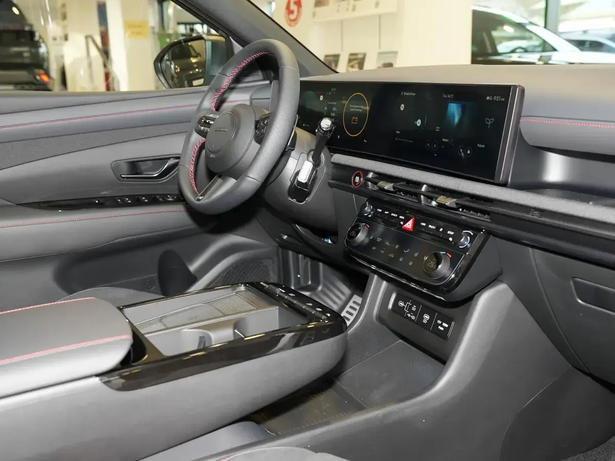 Neu Hyundai Tucson N Line 150 PS (110 kW) 2026 Atlas white SUV