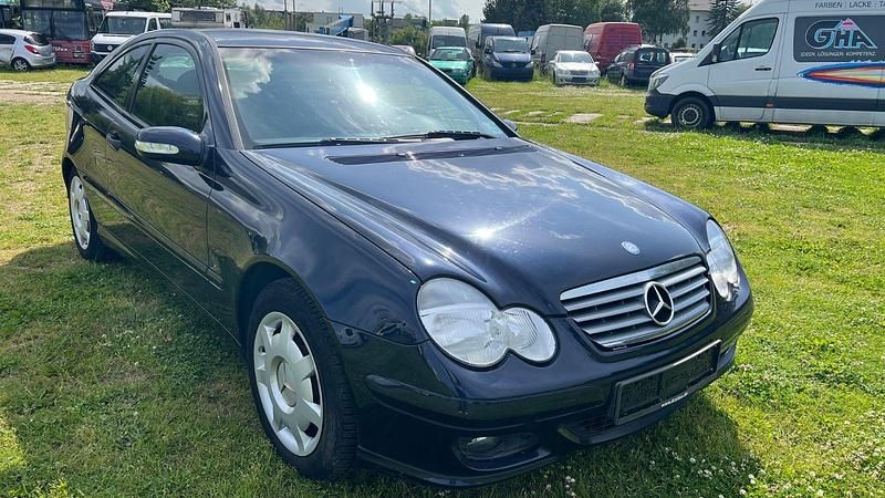Blau Gebraucht 2005 Mercedes C160 Coupé | 1.200 € (Guter Preis) - Bild 1/4