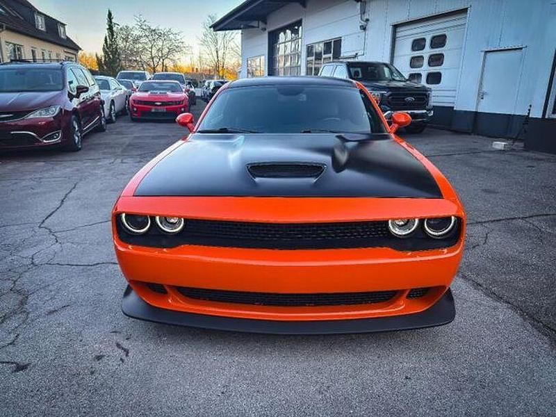 Gebraucht Dodge Challenger 492 PS (361 kW) 2022 Go mango Coupé