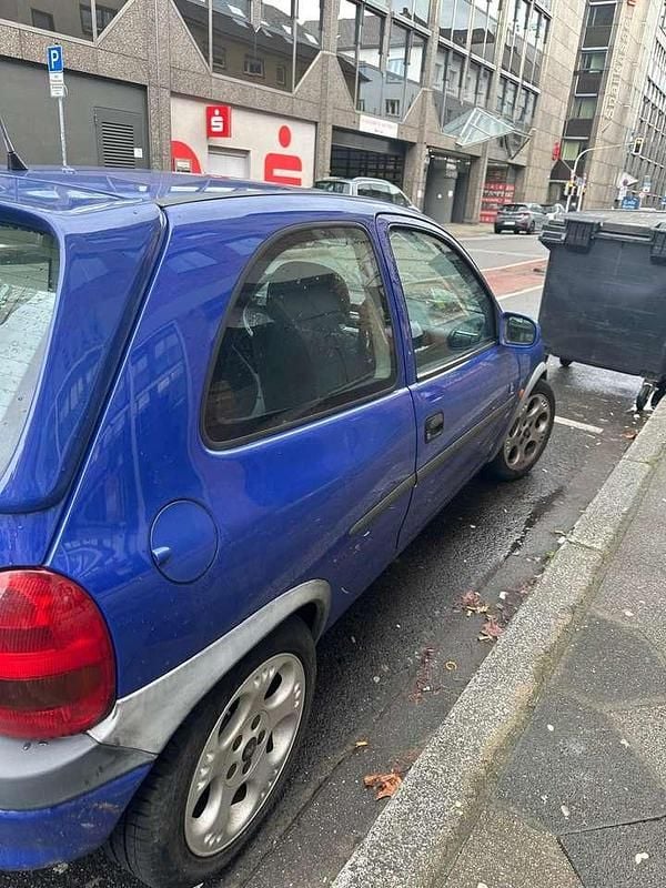 Gebraucht Opel Corsa 65 PS (47 kW) 1999 Blau Limousine