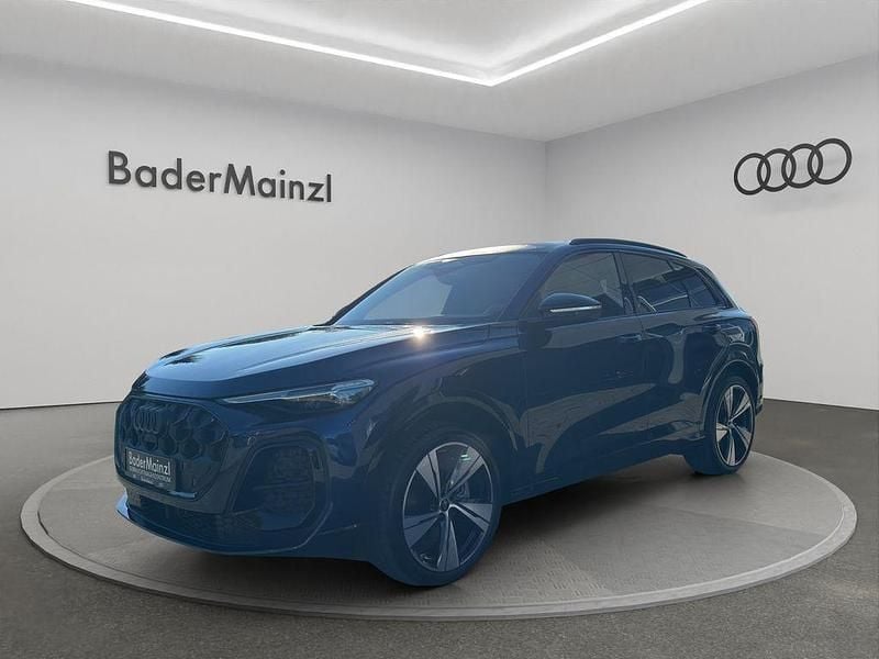Navarrablau metallic Gebraucht 2025 Audi Q5 Ambiente SUV | 68.930 € (Teuer) - Bild 1/4