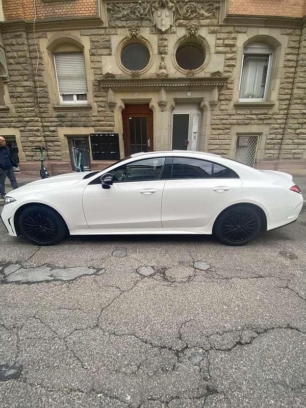 Weiß Gebraucht 2022 Mercedes CLS300 Limousine | 45.000 € (Superpreis) - Bild 1/4