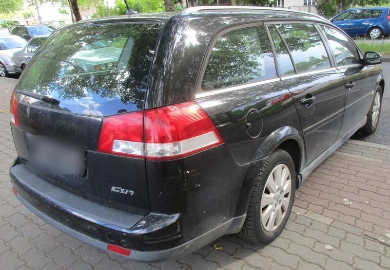 Schwarz Gebraucht 2006 Opel Vectra Kombi | 950 € (Superpreis) - Bild 1/4