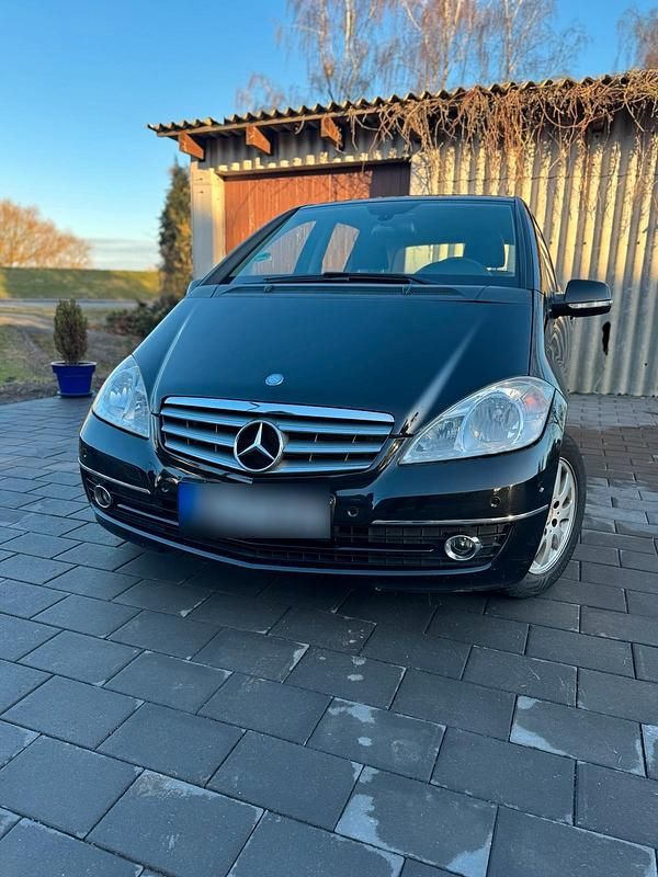 Gebraucht Mercedes A160 95 PS (69 kW) 2009 Schwarz Limousine