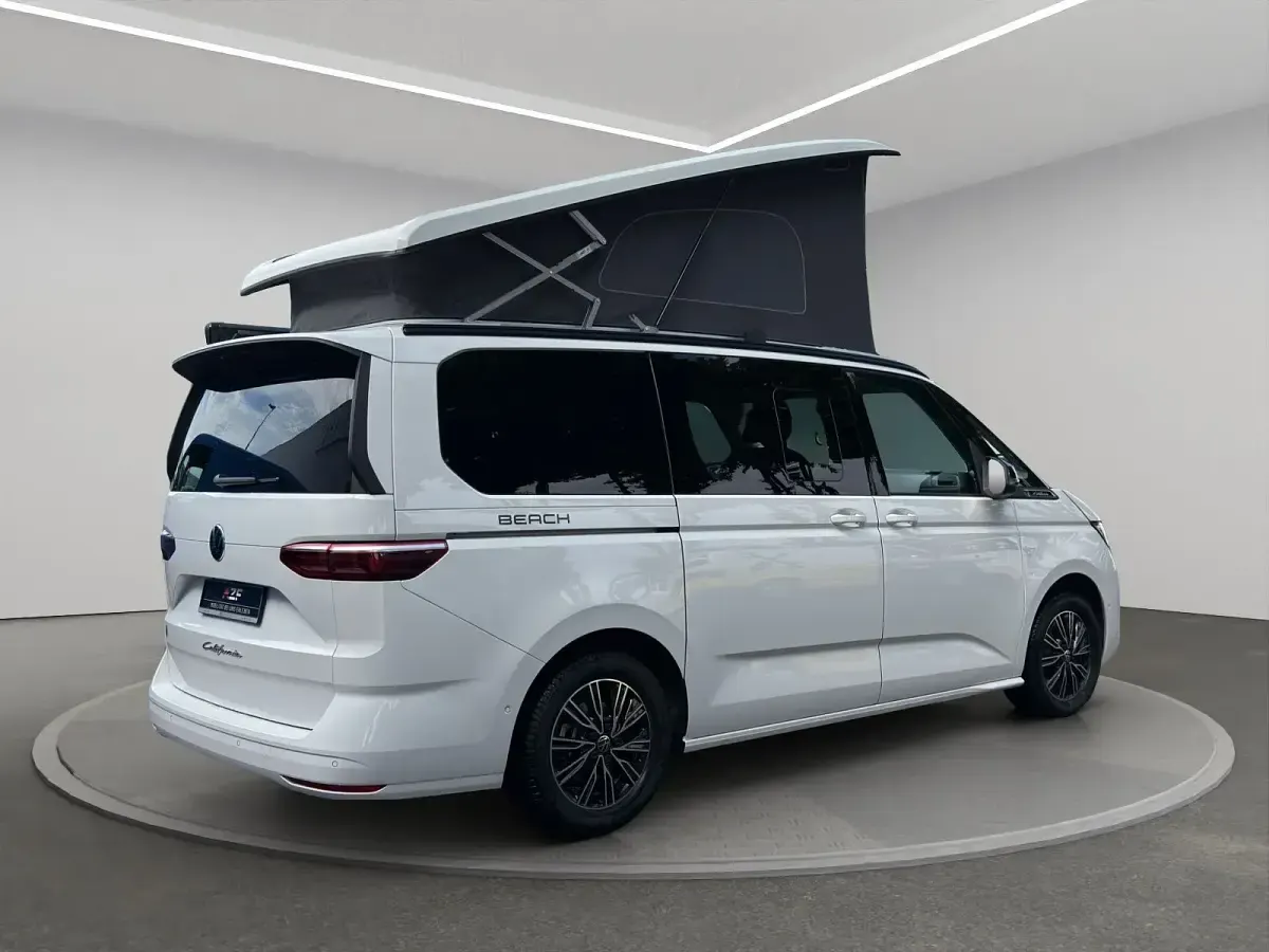Gebraucht VW California Beach 150 PS (110 kW) 2026 Weiss Van