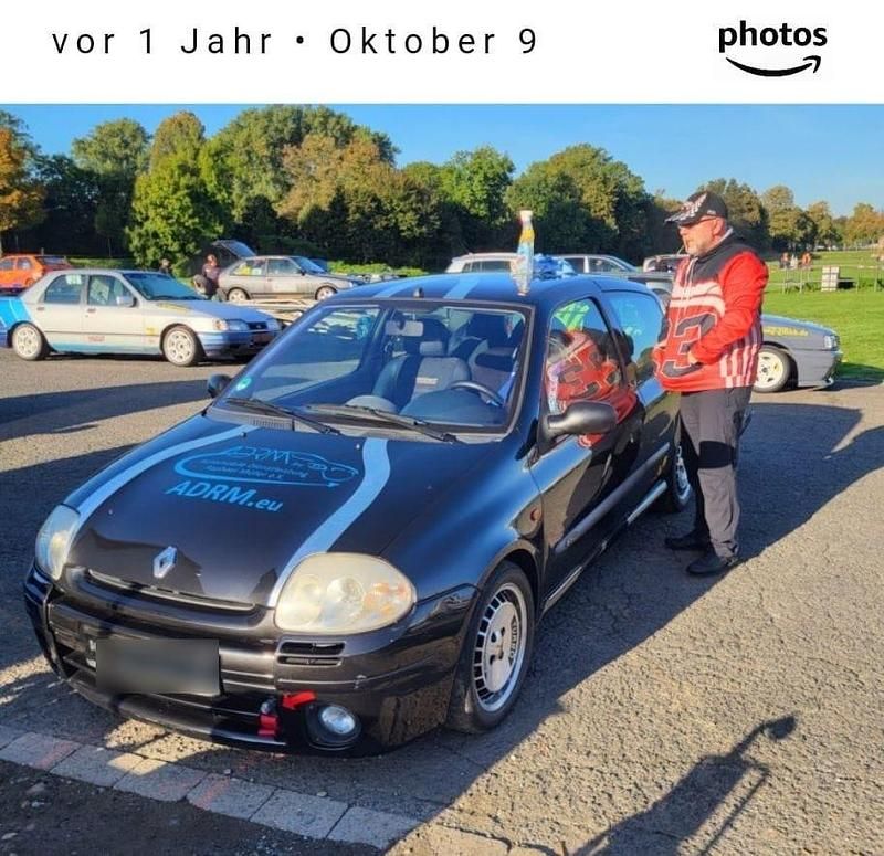 Second-hand Renault Clio II 169 CP (124 kW) 2000 Negru